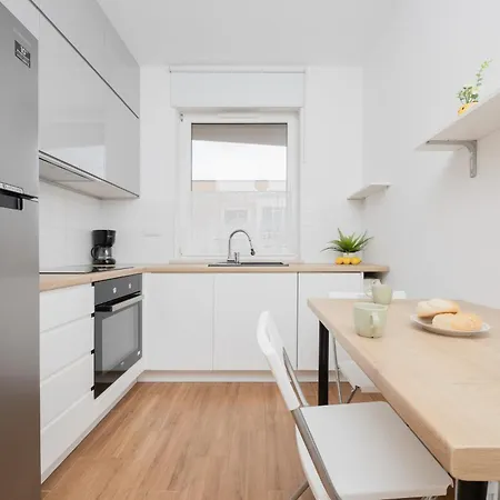 Apartamento Sloneczny Z Parkingiem By Renters