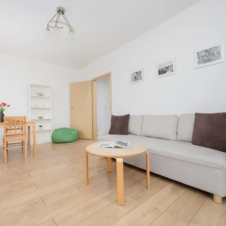 Sloneczny Z Parkingiem By Renters Apartment