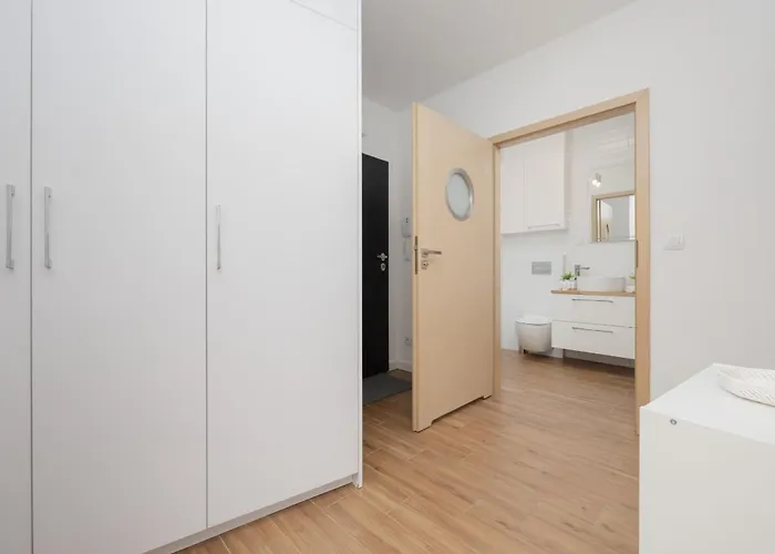 Sloneczny Z Parkingiem By Renters وارسو