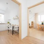 Sloneczny Z Parkingiem By Renters Apartamento Varsovia
